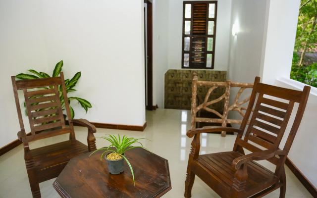 Eden Hikkaduwa Villa