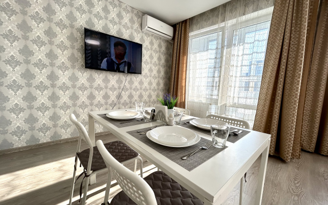 FSF Dvuhkomnatnye (24 etazh) s Kofemashinoj i Massazherom Apartments