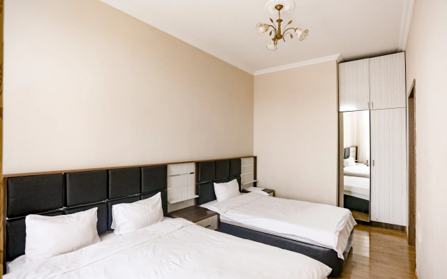 37B Apartments