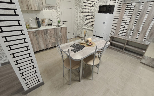 Na Krasnoy Armii 136/10 Apartments