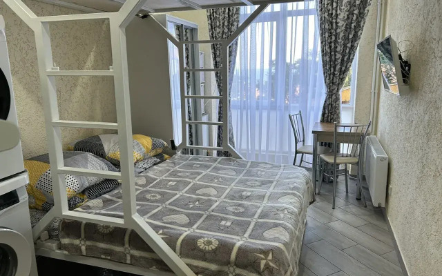 Na Zagorodnoy Ulitse 17v Flat