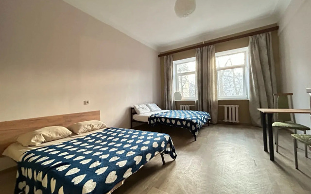 U Parka Pobedy Guest House
