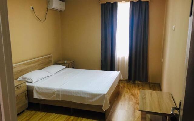 Ippa S Plaza Hotel