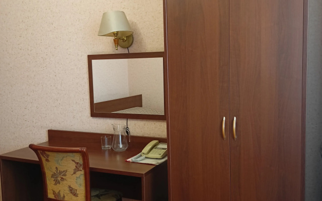 Saturn Mini-hotel