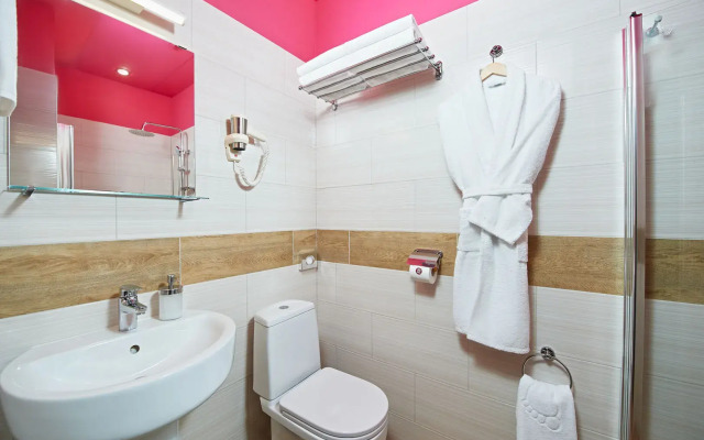Aura City Hotel