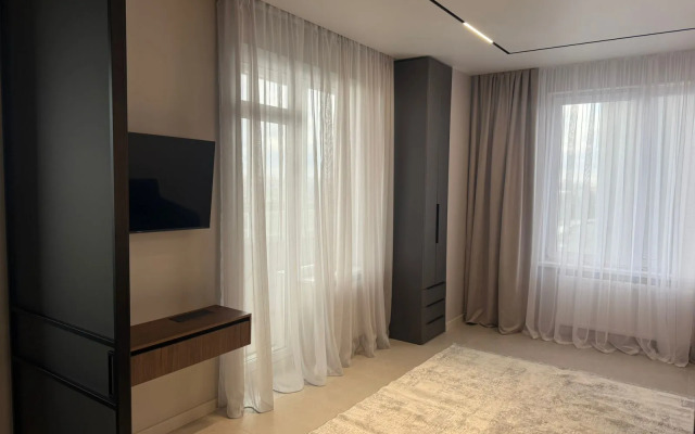 Квартира Красивая на Набережной Героя России Кислова