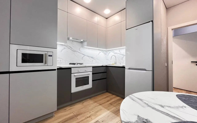 V Prekrasnom Novom Zhk Levoberezhye Flat