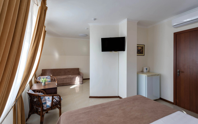 Irina Guest House