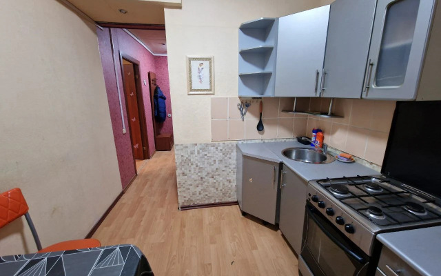 Квартира с Балконом в Спальном Районе