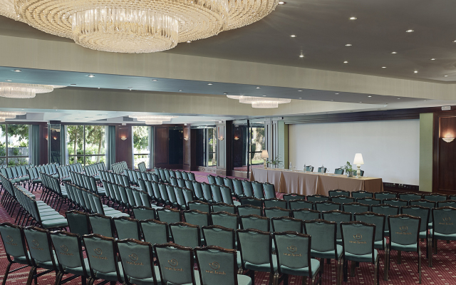 Отель Creta Maris