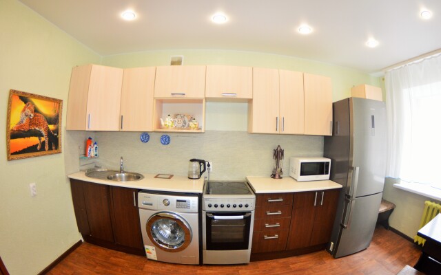 Апартаменты Двушка на Нижней Дуброве 21 а