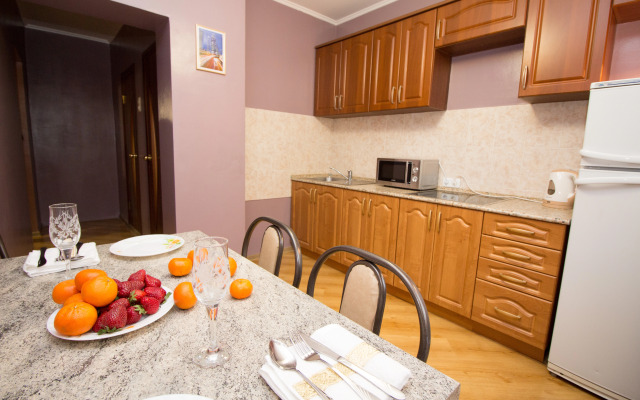 rjadom s Gorbushkoj Apartments