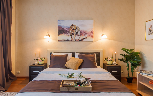 GM s Vidom na Zoopark i Moscow city Apartments