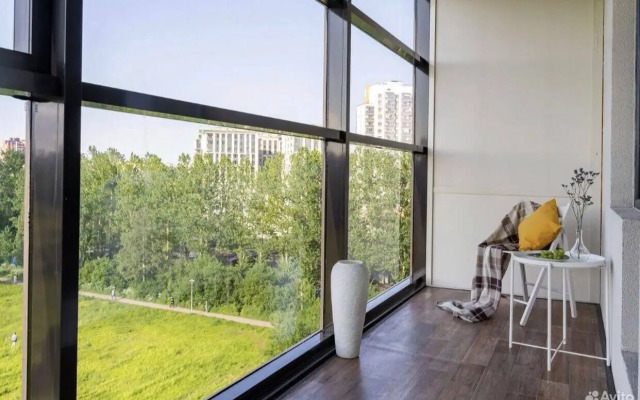 Uyutniye 1-Komnatniye S Vidom Na Park Apartments