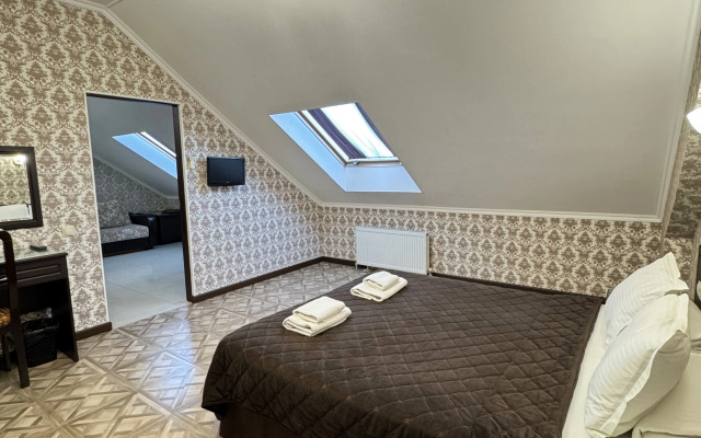 Hotel Paradeyson