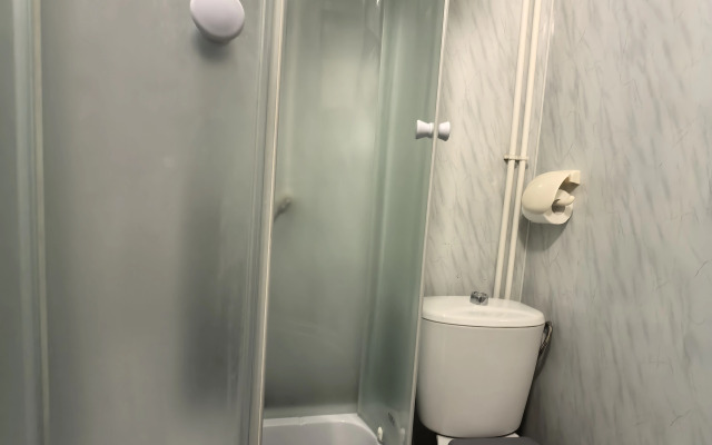 Квартира Счастливая Матрешка у ТЦ Титан Арены