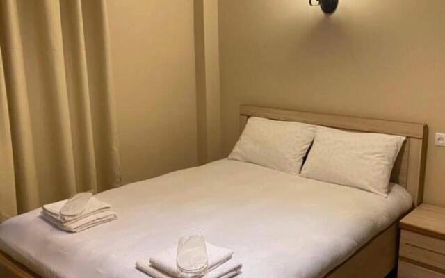Hotel Paper House