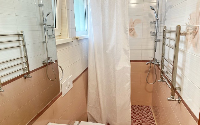 Yevrotreshka Solnechnaya Flat