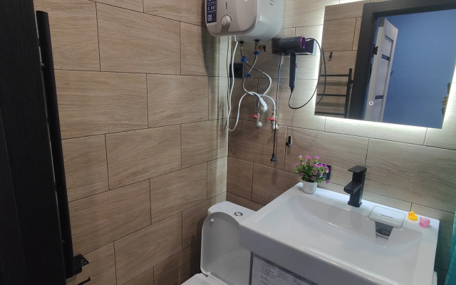 Апартаменты отличная студия напротив Сибади в центре Нефтяников