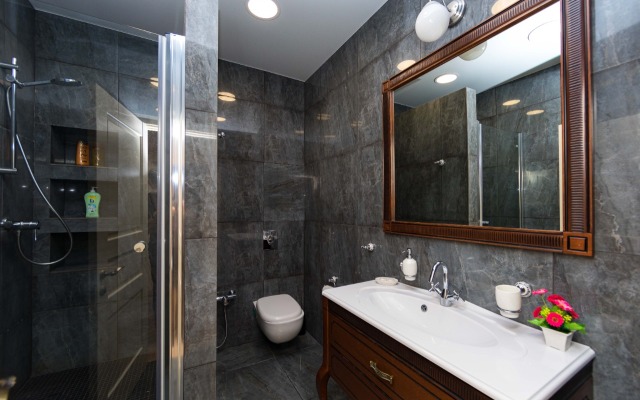 Апартаменты 3-х комнатные в Королевском парке