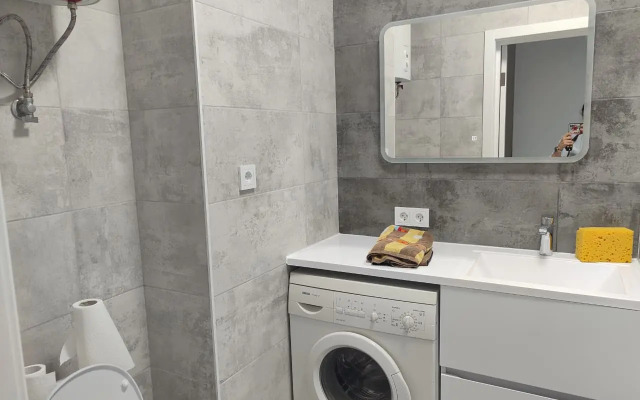 Nuar Ot Home24 Flat