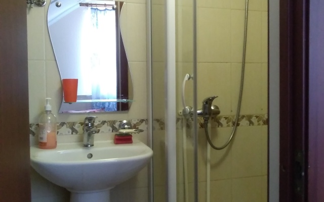 Alla Guest House