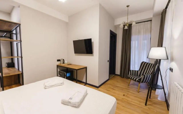 Hotel Araki SOLOLAKI