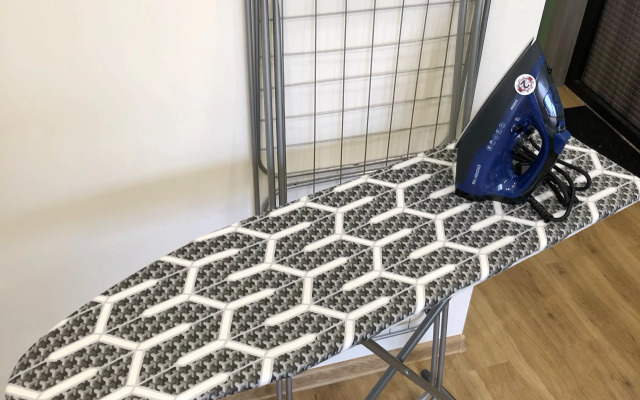 Апартаменты Экзотика возле Аэропорта на 2 Гостя