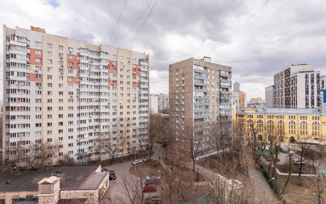 Okolo metro Prospekt Mira i NII Sklifasovskogo Flat