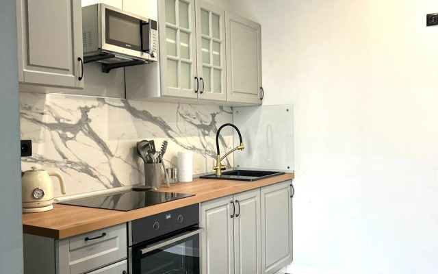 V Tsentralnom Rayone Na Lineynoy Flat