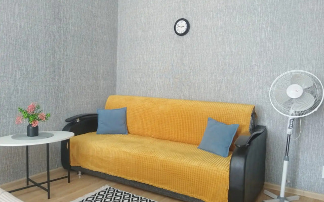Uyutnaya 1-K Kvartira V Samom Serdtse Syzrani Flat