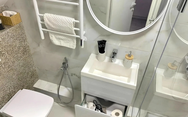 Uyutnaya 5 Minut do Morya Flat