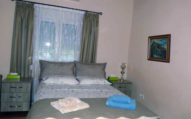 Esperides Guest House