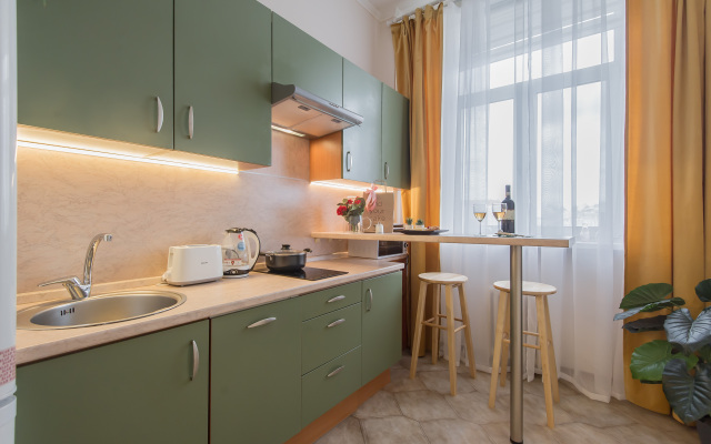 Квартира GM Apartments Стильная Трехкомнатная на Бульварном кольце