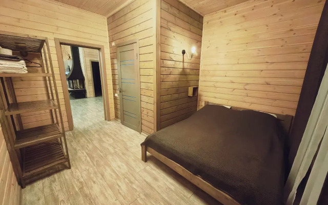 Tikhiy Sosed Guest House