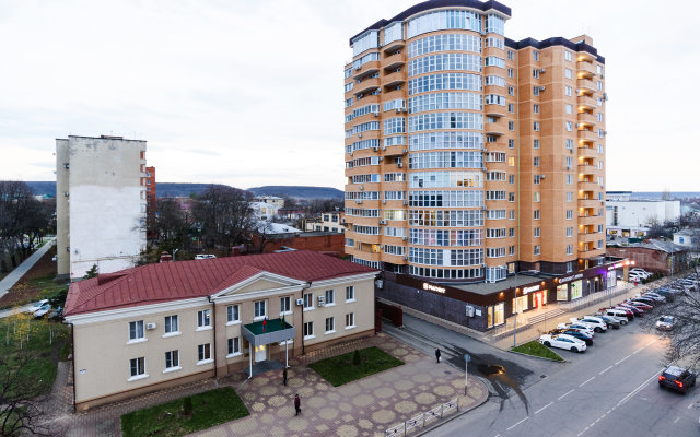 Apartamenty V Tsentre Tsentra Gorod Maykop Apartments