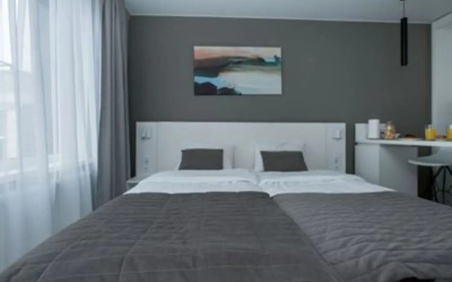 Квартира На Салова 61