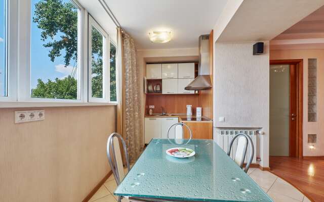 Апартаменты Петровские на Розы Люксембург 19