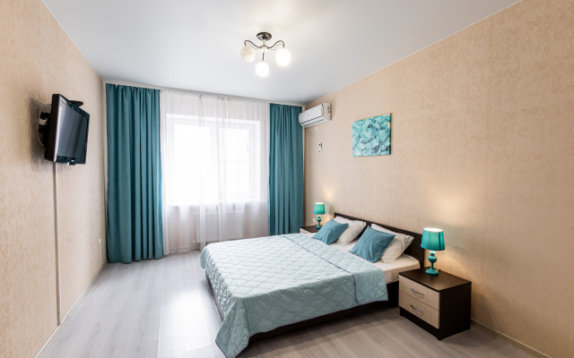 U parka Galickogo Apart-otelika  na Geroya Sarabeeva Flat