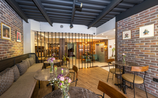 The Marions Suite Hotel