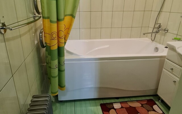 Vo Dvore Glavnogo Ofisa Nornikelya Apartments