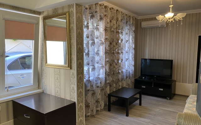 Частный Дом 015 Октябрьская, 28