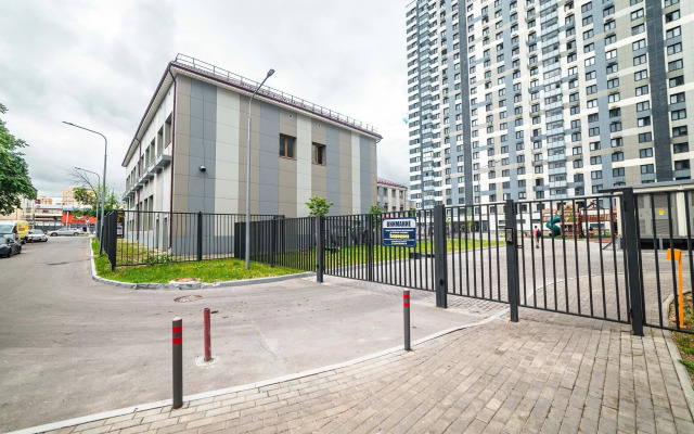 Апартаменты 4 Апартхаус на Инициативной