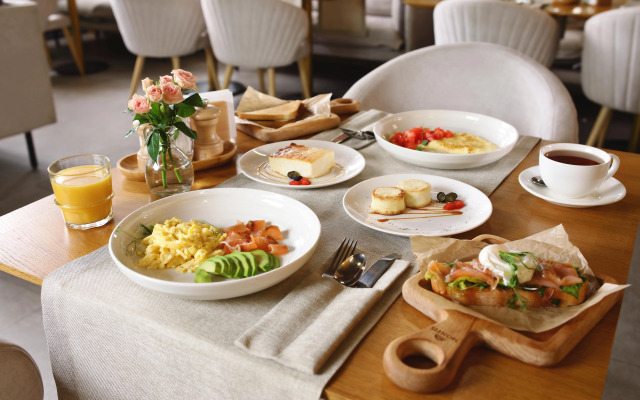 Amk Montis Hotel