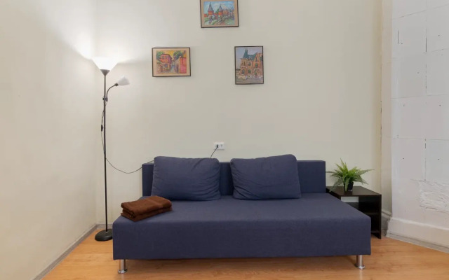 Na Vasilyevskom Ostrove Flat