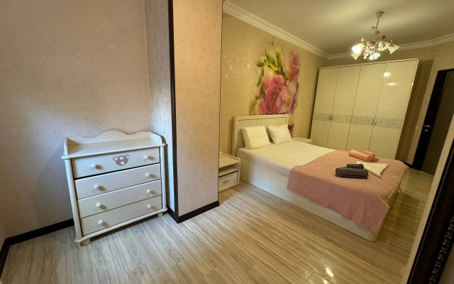 Квартира на первом этаже, просторная, центр Пятигорска