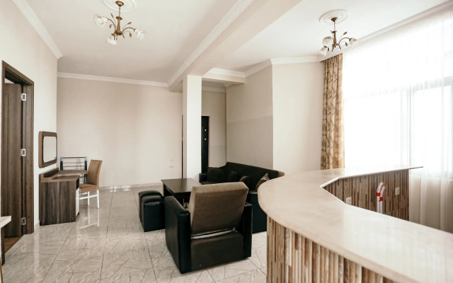 37B Apartments
