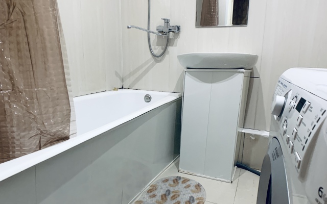V Tsentre Goroda Flat