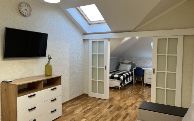 Апартаменты 245 Мира 44 лит 2