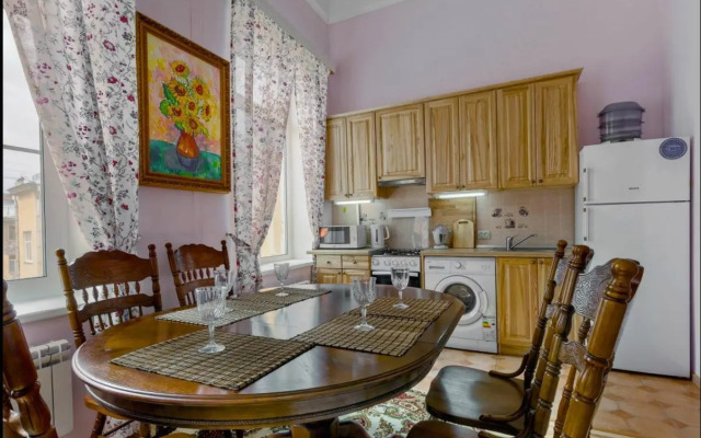 Квартира на набережной реки Фонтанки 32/1